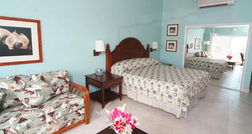 Trade Winds Hotel Dickenson Bay Ngoại thất bức ảnh