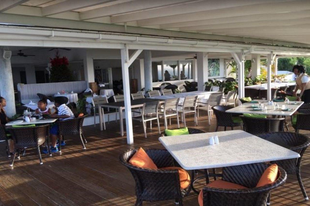 Trade Winds Hotel Dickenson Bay Ngoại thất bức ảnh