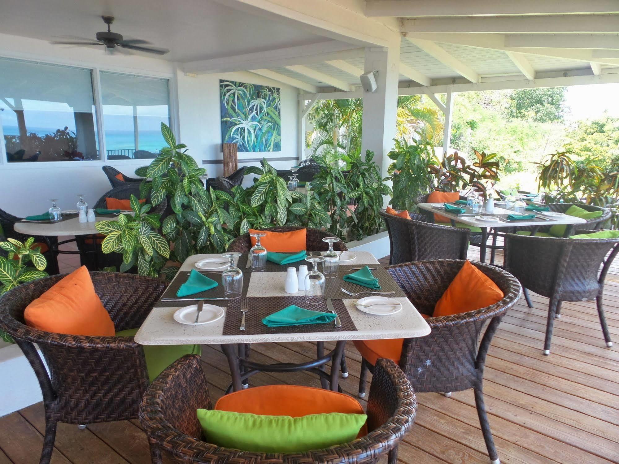 Trade Winds Hotel Dickenson Bay Ngoại thất bức ảnh